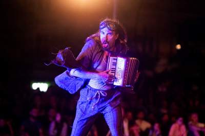 Ogień na Rynku, teatry uliczne opanowały Kraków - zdjęcie 7