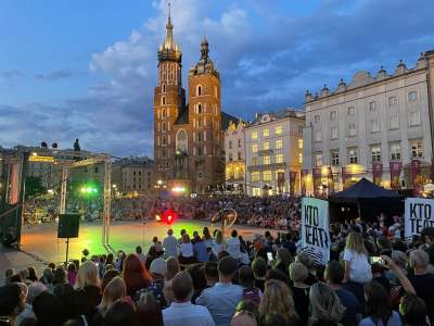 Co tu się na Rynku i ulicach wyprawiało! Tłumy zachwycone - zdjęcie 6
