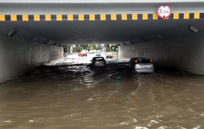 Zalany wiadukt na ul. Wrocławskiej, fot Marek Lasyk - zdjęcie 5