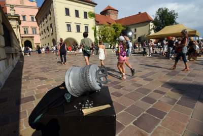 Tańczyli na Wawelu z dzwoneczkami przy kostkach. Przed nami ostatnie spektakle - zdjęcie 24