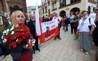 Rynek Główny: oficjalne obchody rocznicy wybuchu Powstania - zdjęcie 28