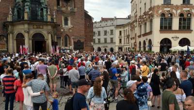 Rynek Główny: oficjalne obchody rocznicy wybuchu Powstania - zdjęcie 15