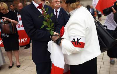 Rynek Główny: oficjalne obchody rocznicy wybuchu Powstania - zdjęcie 9