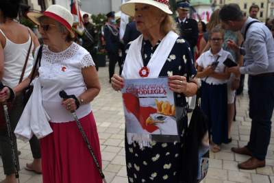Rynek Główny: oficjalne obchody rocznicy wybuchu Powstania - zdjęcie 1