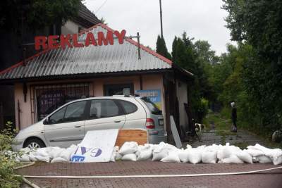 Sprzątanie po ulewie. Bieżanów i Prokocim, fot. Marek Lasyk - zdjęcie 2