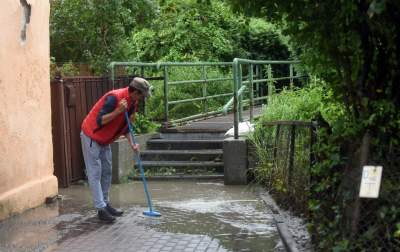 Sprzątanie po ulewie. Bieżanów i Prokocim, fot. Marek Lasyk - zdjęcie 3