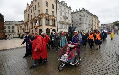 Pielgrzymi wyruszyli na Jasną Górę, fot. Marek Lasyk - zdjęcie 12