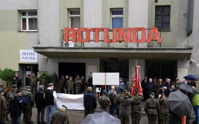 Deszcz ich nie zniechęcił. Jak co roku ruszyli do Kielc - zdjęcie 12