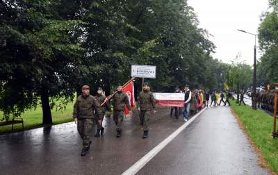 Deszcz ich nie zniechęcił. Jak co roku ruszyli do Kielc - zdjęcie 2