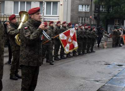 Deszcz ich nie zniechęcił. Jak co roku ruszyli do Kielc - zdjęcie 11
