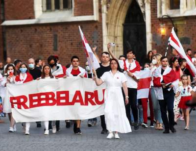 W Krakowie solidarni z Białorusią, fot. Marek Lasyk - zdjęcie 24