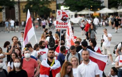 W Krakowie solidarni z Białorusią, fot. Marek Lasyk - zdjęcie 13