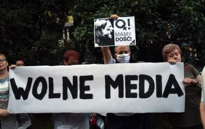 Protest przed siedzibą PiS, fot. Marek Lasyk - zdjęcie 24