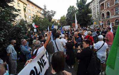 Protest przed siedzibą PiS, fot. Marek Lasyk - zdjęcie 33