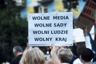 Protest przed siedzibą PiS, fot. Marek Lasyk - zdjęcie 20