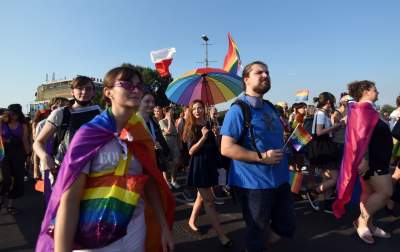 Piękny Tęczowy Kraków. Roztańczony i radosny Marsz Równości (fot. Marek Lasyk) - zdjęcie 15