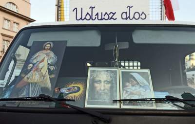 Homofobiczna pikieta nie zakłóciła Marszu Równości (fot. Marek Lasyk) - zdjęcie 4