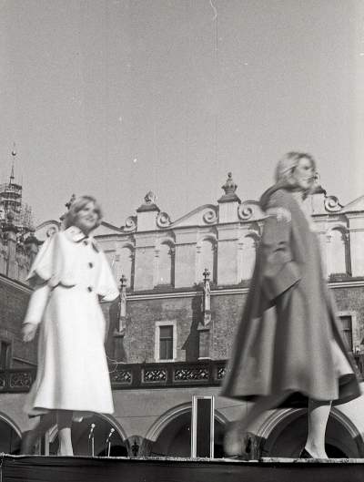 Targi Sztuki Ludowej 44 lata temu, fot. Marek Lasyk - zdjęcie 12