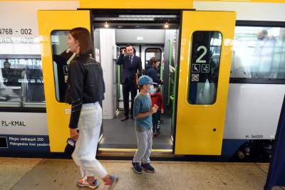 Uroczysty odbiór pociągu PESA ELF2, fot. Marek Lasyk - zdjęcie 9