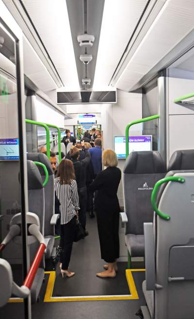 Uroczysty odbiór pociągu PESA ELF2, fot. Marek Lasyk - zdjęcie 3