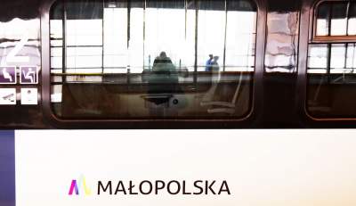 Uroczysty odbiór pociągu PESA ELF2, fot. Marek Lasyk - zdjęcie 13