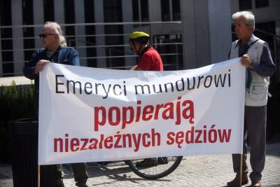 Sędziowie niezłomni: protestują każdego 18. dnia miesiąca - zdjęcie 11