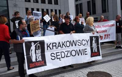 Sędziowie niezłomni: protestują każdego 18. dnia miesiąca - zdjęcie 6