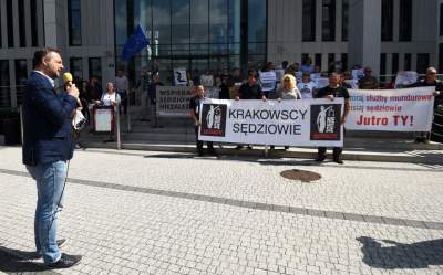Sędziowie niezłomni: protestują każdego 18. dnia miesiąca - zdjęcie 16