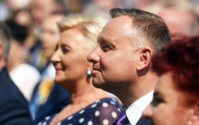 A po urlopie Prezydent z żoną pojechał na dożynki... - zdjęcie 1