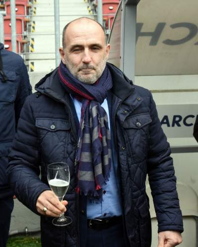 A po drugiej stronie Błoń szampan i świetny nastrój... - zdjęcie 7