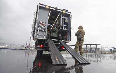 Pięciotonowy specjalista do zadań specjalnych. Fot. Marek Lasyk - zdjęcie 10