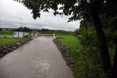 Bieżanów szykuje się na powódź. Stan alarmowy na Serafie - zdjęcie 1