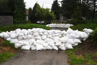 Bieżanów szykuje się na powódź. Stan alarmowy na Serafie - zdjęcie 10