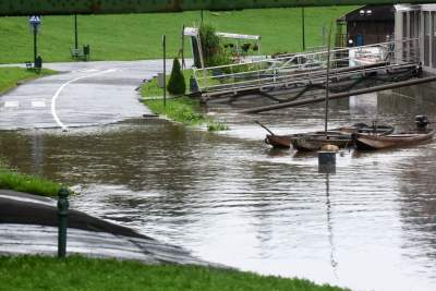 Bulwary po intensywnym deszczu. Nie pospacerujemy... - zdjęcie 9
