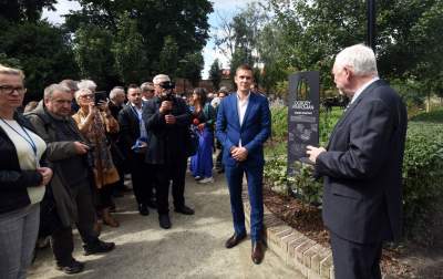 Skwer Janiny Paradowskiej przy ulicy Łobzowskiej - zdjęcie 7