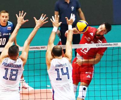 Orły fruwają w Krakowie. Zwycięstwo po szalonym meczu - zdjęcie 12