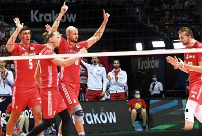 Orły fruwają w Krakowie. Zwycięstwo po szalonym meczu - zdjęcie 21