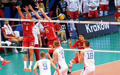 Orły fruwają w Krakowie. Zwycięstwo po szalonym meczu - zdjęcie 17