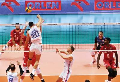 Orły fruwają w Krakowie. Zwycięstwo po szalonym meczu - zdjęcie 11