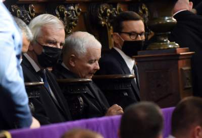 Pogrzeb proboszcza katedry wawelskiej. Obecni prezydent, premier i liderzy PiS - zdjęcie 1