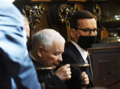 Pogrzeb proboszcza katedry wawelskiej. Obecni prezydent, premier i liderzy PiS - zdjęcie 17