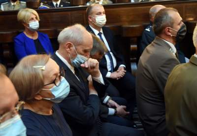 Szczątki trzech żołnierzy niezłomnych uroczyście pochowane... - zdjęcie 11