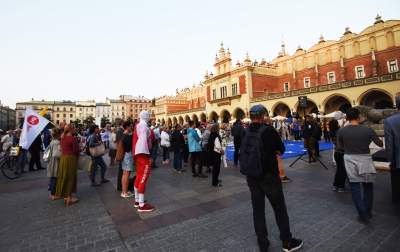 "Skąd się dowiesz o PISEXIT?" Protest na Rynku Głównym - zdjęcie 10