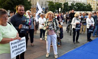"Skąd się dowiesz o PISEXIT?" Protest na Rynku Głównym - zdjęcie 11