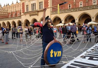"Skąd się dowiesz o PISEXIT?" Protest na Rynku Głównym - zdjęcie 4