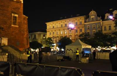 Dronowy pokaz w Krakowie. Idea szczytna, ale efekt rozczarował - zdjęcie 12