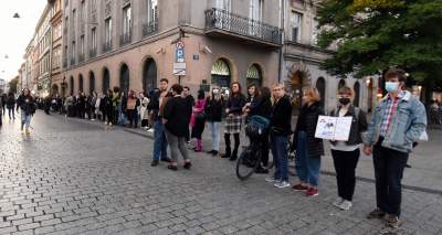 Haniebne działania polskich władz. Protest w Krakowie 27.09.2021 - zdjęcie 27