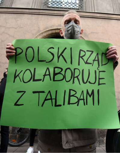 Haniebne działania polskich władz. Protest w Krakowie 27.09.2021 - zdjęcie 2