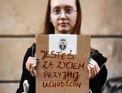 Haniebne działania polskich władz. Protest w Krakowie 27.09.2021 - zdjęcie 7