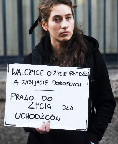 Haniebne działania polskich władz. Protest w Krakowie 27.09.2021 - zdjęcie 1
